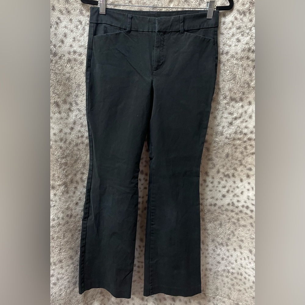 OLD NAVY HIGH RISE PIXIE SECRET SMOOTH POCKETS